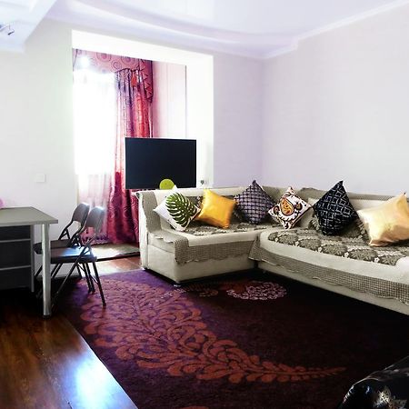 Maximus Apartament Μπισκέκ Εξωτερικό φωτογραφία