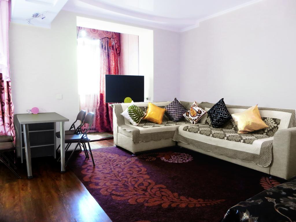 Maximus Apartament Μπισκέκ Εξωτερικό φωτογραφία